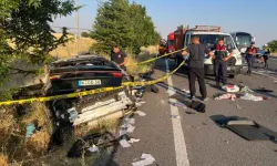Gurbetçi ailenin acı yolculuğu: Feci kazada 3 kişi yaşamını yitirdi!