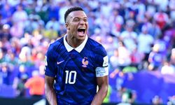 Fransa, Paraguay engelini Mbappe ile aştı