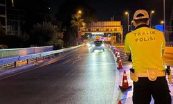 İstanbul'da 15 Temmuz düzenlemesi: Bazı yollar ulaşıma kapandı! 6 metrobüs istasyonu geçici olarak kapatıldı