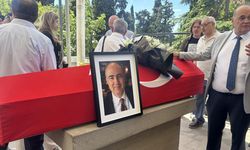 Gazeteci Vedat Yenerer'e son görev!