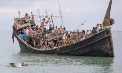 Myanmar açıklarında mülteci faciası: 500'den fazla kişi kayıp!