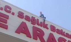 'Gazeteciler gelsin' dedi, hastane çatısında intihara kalkıştı: 'Karpuz keselim' diyerek ikna ettiler