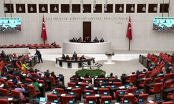 CHP'li Durmaz: 200 liralık banknotla 500 ekmek alınabiliyordu, bugün ancak 11 ekmek!