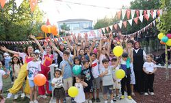 Çocuklar unutulmaya yüz tutmuş sokak oyunlarıyla buluştu