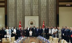 Cumhurbaşkanı Erdoğan, okul saldırısında hayatını kaybeden öğrencilerin aileleriyle görüştü