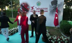 İzmir'de 30 Ağustos Zafer Bayramı resepsiyonu düzenlendi