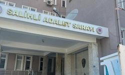 Manisa'da araç üzerinde "hayasızca hareketlerde" bulunduğu iddiasıyla kadın ve sürücü gözaltına alındı