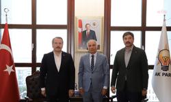 Memur-Sen Genel Başkanı Ali Yalçın, AK Parti Genel Başkan Vekili Efkan Ala’yı ziyaret etti