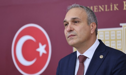 YENİ Partili Özçağdaş'tan tüm eğitim çalışanları için bir maaş tutarında hazırlık ödeneği teklifi