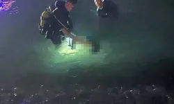 Antalya'da gece denize giren iki genç boğuldu!