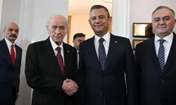 Devlet Bahçeli ile Özgür Özel arasında dikkat çeken konuşma: 'Nasıl ulaştınız?'