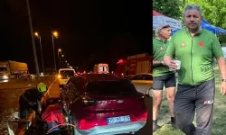 Bisikletiyle giderken iki otomobilin çarptığı öğretmen hayatını kaybetti...
