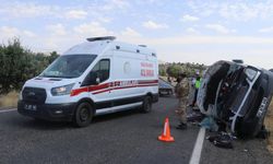 Diyarbakır’da minibüs devrildi: 5 kişi hayatını kaybetti, 11 yaralı