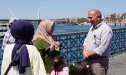 CHP İstanbul İl Başkanı Gürsel Tekin Eminönü'nde esnafla buluştu: Gündem hayat pahalılığı