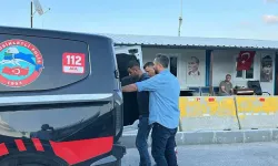 Galeriyi kundakladığı öne sürülen şüpheli kaçarken yakalandı!