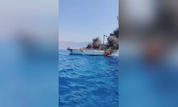 Marmaris'te tekne alevlere teslim oldu!
