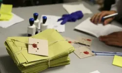 Son ankette taşlar yerinden oynadı! Zirve değişti, büyük düşüş yaşandı...