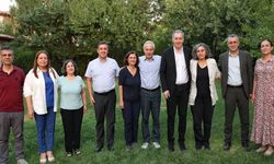 DEM Parti Eş Genel Başkanı Tuncer Bakırhan'dan tahliye edilen Selçuk Mızraklı'ya ziyaret