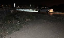 Yoldan geçen vatandaşlar fark etti! Otoyol kenarında erkek cesedi bulundu