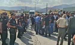 Malatya’da ölümlü kaza sonrası eylem: 'Kaç canın daha gitmesi gerekiyor?'