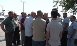 Maaş ve tazminat krizi: İşçiler fabrika önünde toplandı