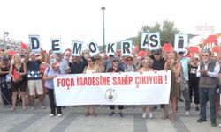 Foça’da Başkan Fıçı’ya tepki büyüyor: Yurttaşlar istifaya çağırdı