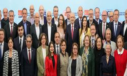 CHP kampının sonuç bildirgesi: 'Türkiye güçlendirilmiş parlamenter sisteme geçmeli'