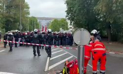 Almanya’nın Köln kentinde savaş karşıtı eyleme polis müdahalesi