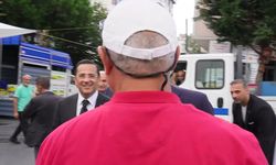 Gürsel Tekin'den pazar ziyareti: Bu sene en büyük şampiyon soğan