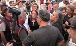 İzmir’de LGBTİ yürüyüşüne polis engeli