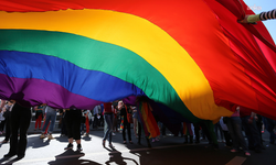 LGBTİ+ derneklerinden "Ailem Güvende" operasyonlarına tepki: "LGBTİ+ olmak suç değildir"