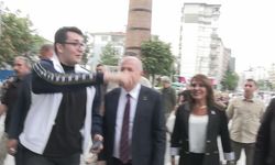 Ümit Özdağ: AVM’lerde geçen seneye göre işler yüzde 50 düştü
