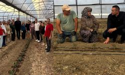 Aykut Kaya, Demre’de çiftçilerle ve esnafla buluştu