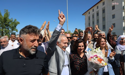 Selçuk Mızraklı tahliye edildi! EMEP’ten dikkat çeken mesaj: Mücadelemiz bitmeyecek!