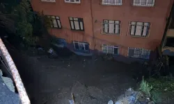 Eyüpsultan’da gece yarısı toprak kayması... 25 kişi tahliye edildi!