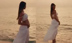 Chloe Loughnan doğuma gün sayıyor! Karnı burnunda yeni pozlarıyla dikkat çekti