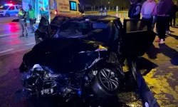 Maltepe’de gece yarısı korkutan kaza: 2’si ağır 11 kişi yaralandı...