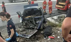 Muğla’da feci kaza! Otomobil refüje çarptı, 2 kişi hayatını kaybetti!