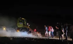 ODTÜ'de öğrencilerin üzerine iş makinesi sürüldü!