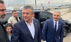 Özgür Özel, Mustafa Bozbey'i cezaevinde ziyaret etti