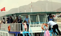 Akdamar’da 14’üncü ayin için hazırlıklar tamam: Tarihi adaya yoğun ziyaretçi bekleniyor
