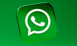 WhatsApp’tan yeni tasarım hamlesi: Mesaja basılı tutunca bu ekran gelecek