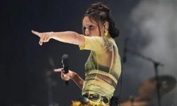 Zeynep Bastık konserinde kavga! Ünlü şarkıcı sahneden sert tepki gösterdi