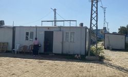 Hatay’da deprem yarası kapanmadı: 15-20 bin kişiye tuvaletsiz konteynerde sağlık hizmeti