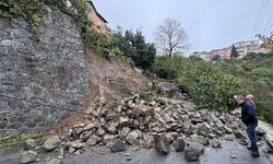 Zonguldak’ta heyelan! 3 katlı bina tahliye edildi