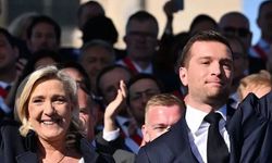 Ulusal Birlik Kongresi'nde kadınlara 'sütyen kontrolü' iddiası!