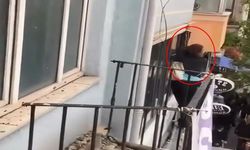 Otelin penceresine çıkıp 'polis yok mu' diye bağırdı, yere düştü!