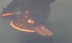 2 milyon varil kapasiteli süper tanker patladı! İran’dan geçiş uyarısı