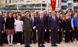 'Ekrem İmamoğlu'suz' bir tören daha: Taksim'de İstanbul’un kurtuluşunun 103. yıldönümü kutlandı
