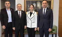 YENİ Parti'den ev hapsi şartıyla tahliye edilen Sinem Dedetaş'a ziyaret